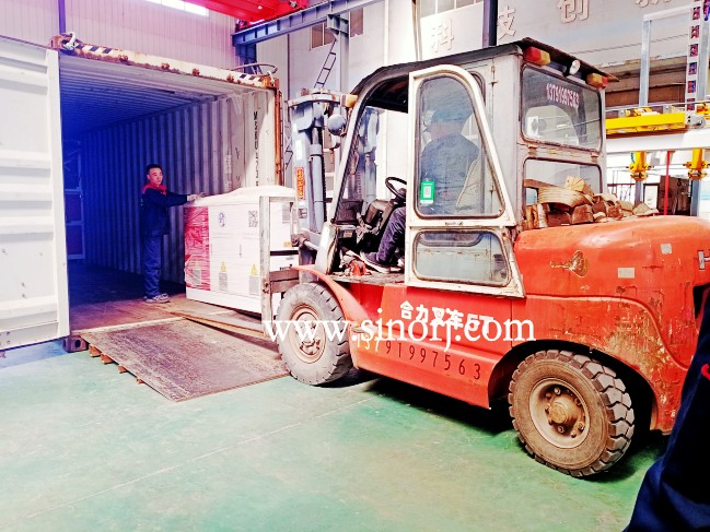 開啟貨柜連發(fā)模式，墻板生產(chǎn)線、格柵板生產(chǎn)線、線條生產(chǎn)線發(fā)貨中